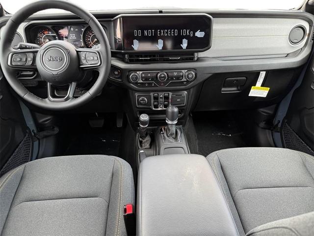Photo of 2025 Anvil Clearcoat Jeep Wrangler