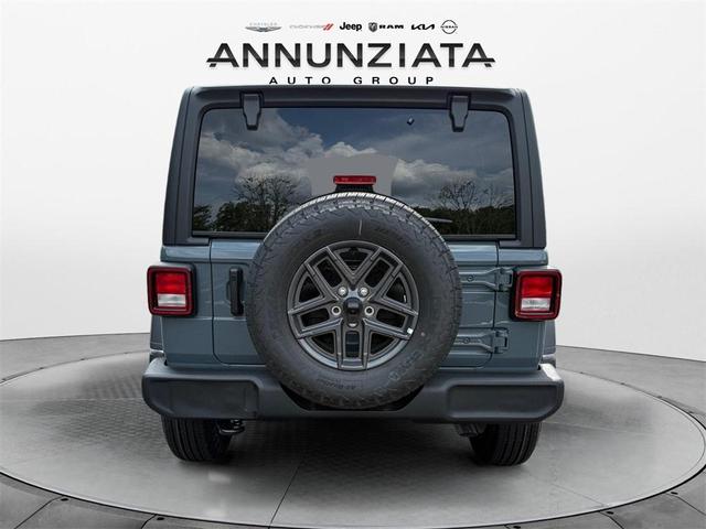 Photo of 2025 Anvil Clearcoat Jeep Wrangler