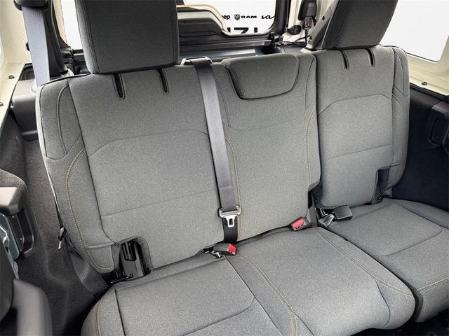 Photo of 2025 Anvil Clearcoat Jeep Wrangler
