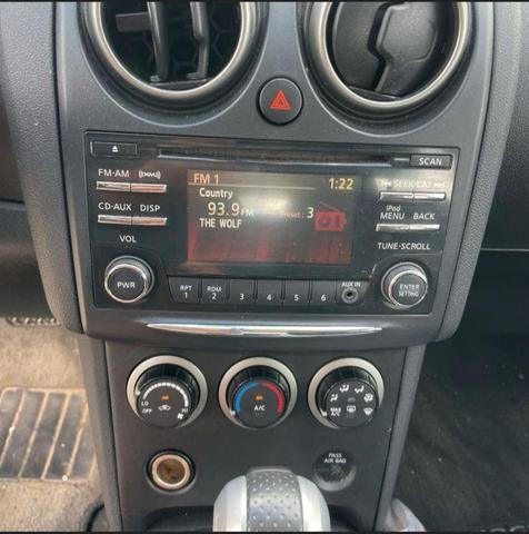 Photo of 2015 Blue Nissan Rogue Select