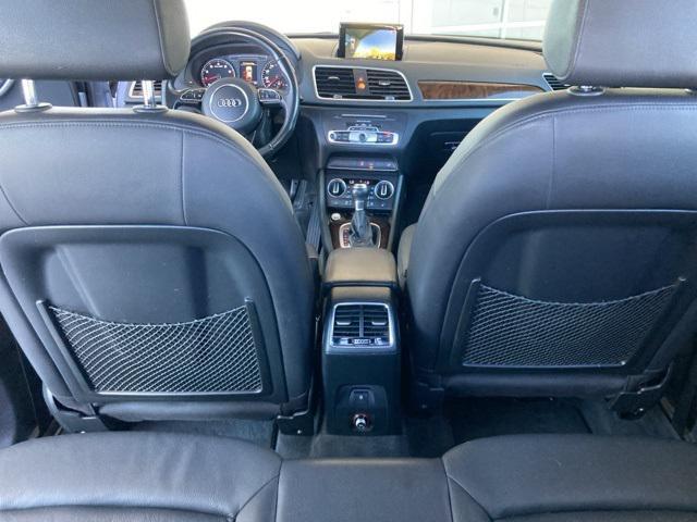 Photo of 2016 Silver Audi Q3