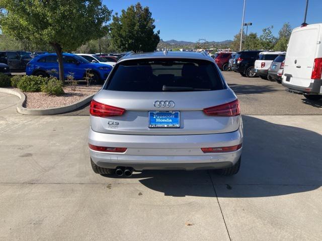 Photo of 2016 Silver Audi Q3