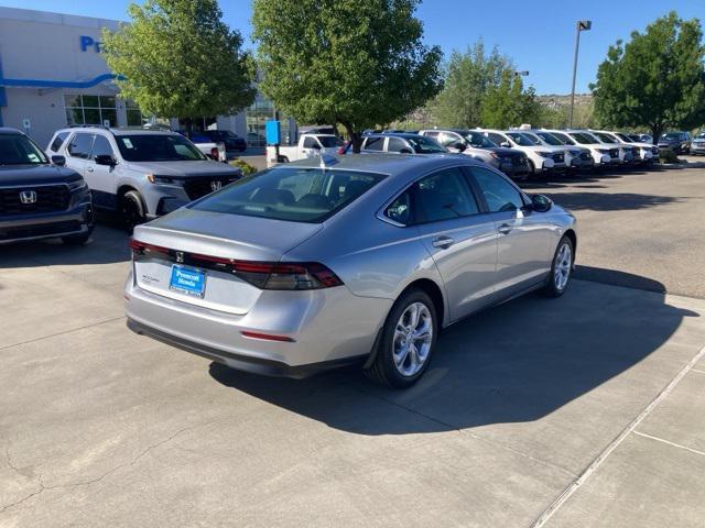 Photo of 2025 Solar Silver Metallic Honda Accord