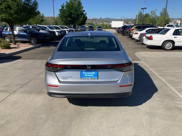 Photo of 2025 Solar Silver Metallic Honda Accord
