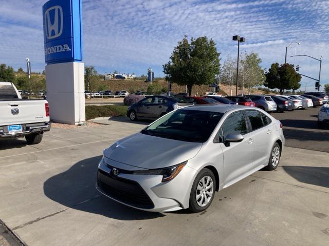 Photo of 2025 Classic Silver Metallic Toyota Corolla
