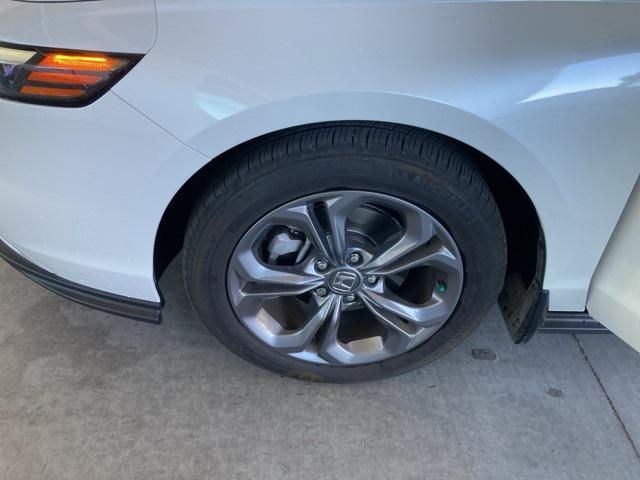 Photo of 2024 Platinum White Pearl Honda Accord