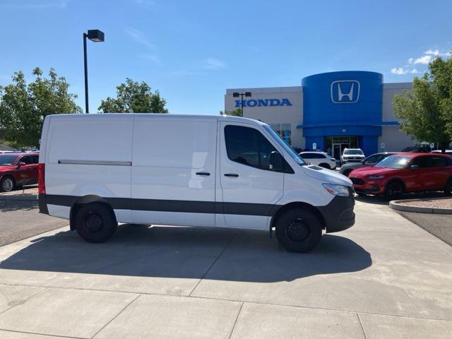 Photo of 2023 White Mercedes-Benz Sprinter 2500