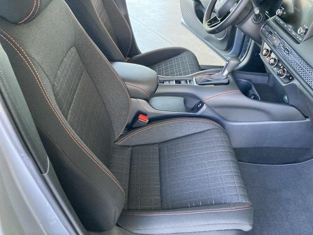 Photo of 2025 Grey Honda HR-V