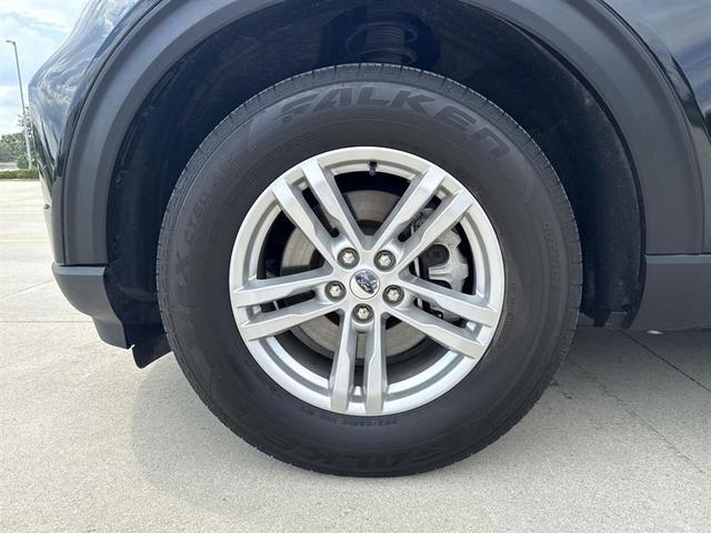 Photo of 2020 Black Ford Explorer