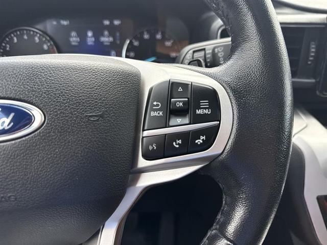 Photo of 2020 Black Ford Explorer
