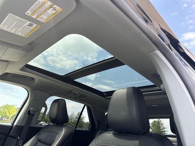 Photo of 2020 Black Ford Explorer