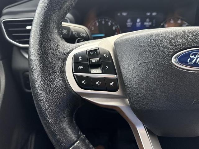 Photo of 2020 Black Ford Explorer