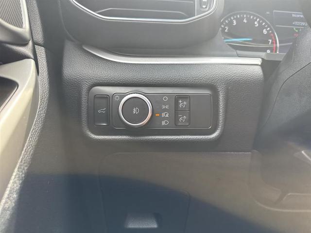 Photo of 2020 Black Ford Explorer