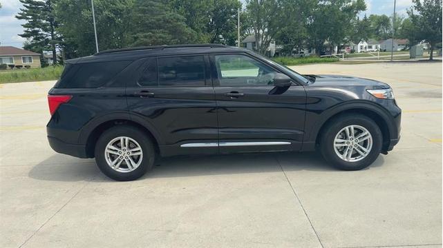 Photo of 2020 Black Ford Explorer