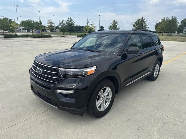 Photo of 2020 Black Ford Explorer