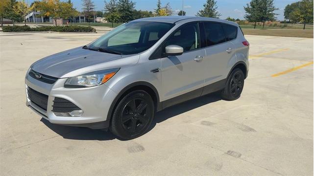 Photo of 2016 Silver Ford Escape