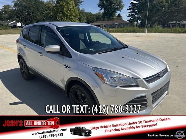 Photo of 2016 Silver Ford Escape