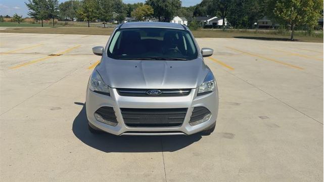 Photo of 2016 Silver Ford Escape