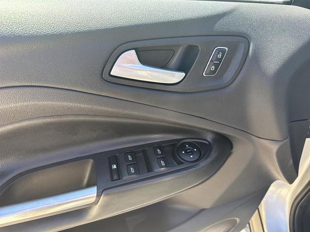 Photo of 2016 Silver Ford Escape