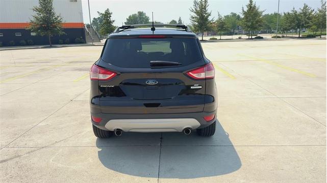 Photo of 2013 Brown Ford Escape