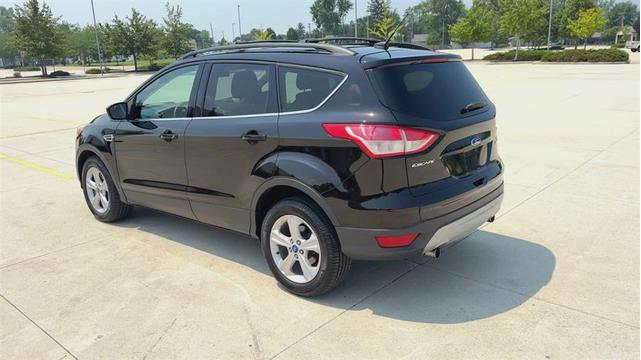 Photo of 2013 Brown Ford Escape