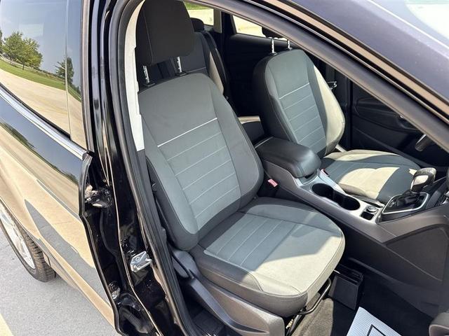 Photo of 2013 Brown Ford Escape
