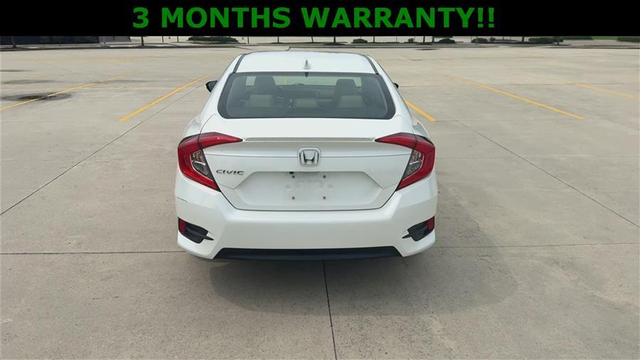 Photo of 2018 White Honda Civic