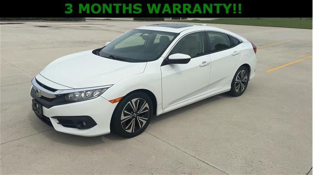 Photo of 2018 White Honda Civic
