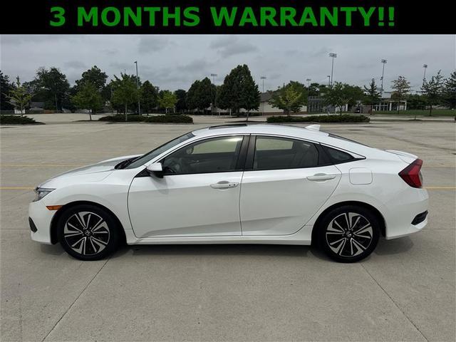 Photo of 2018 White Honda Civic