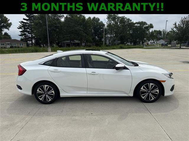 Photo of 2018 White Honda Civic