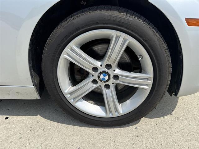 Photo of 2015 Silver BMW 320