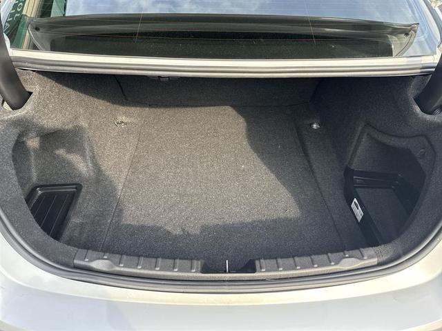 Photo of 2015 Silver BMW 320