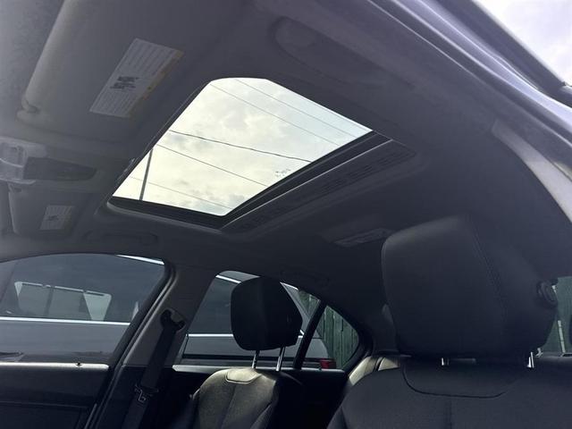 Photo of 2015 Silver BMW 320