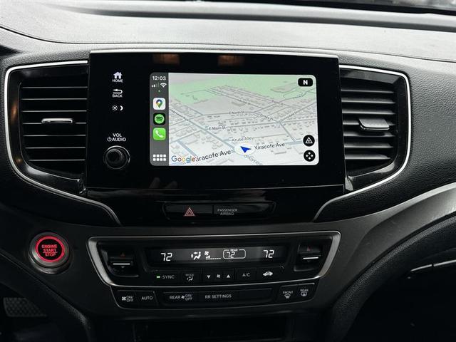 Photo of 2021 White Honda Passport