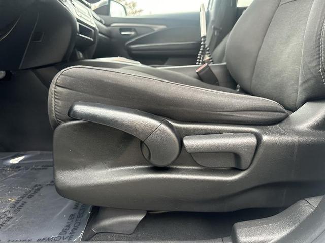 Photo of 2021 White Honda Passport