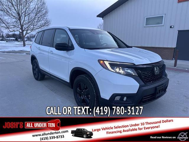 Photo of 2021 White Honda Passport