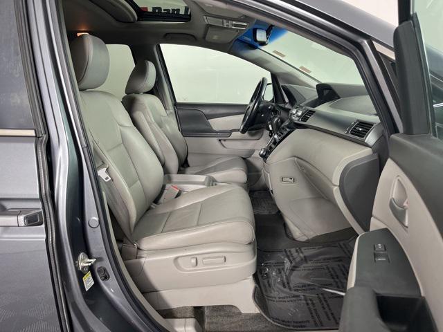 Photo of 2012 Polished Metal Metallic Honda Odyssey