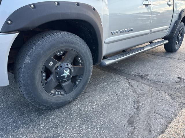 Photo of 2007 Radiant Silver Nissan Titan