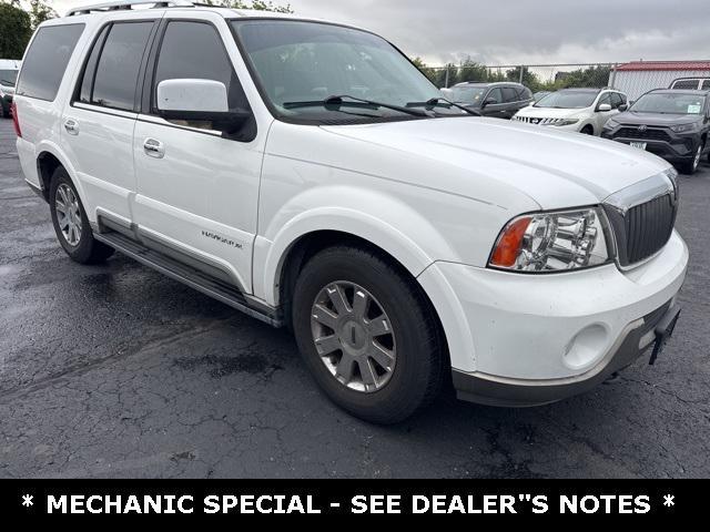 Photo of 2003 Oxford White Clearcoat Lincoln Navigator