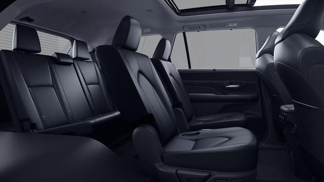 Photo of 2026 Wind Chill Pearl Toyota Grand Highlander