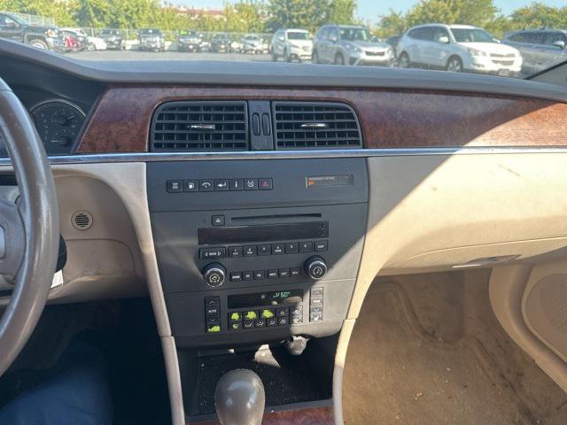 Photo of 2006 White Opal Buick LaCrosse