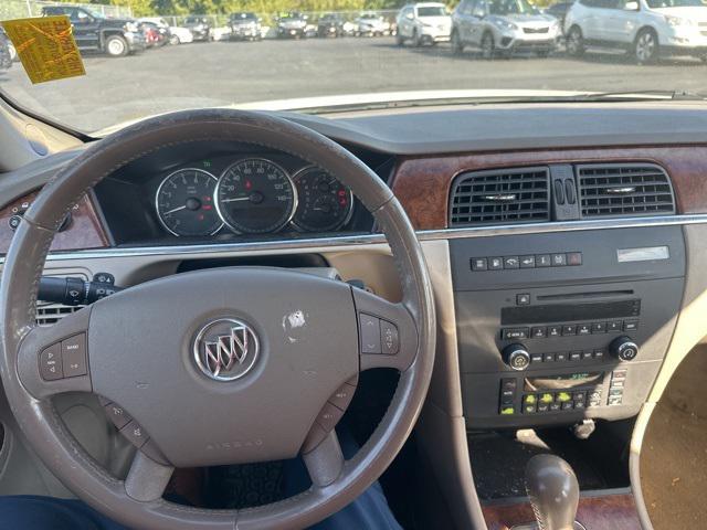 Photo of 2006 White Opal Buick LaCrosse