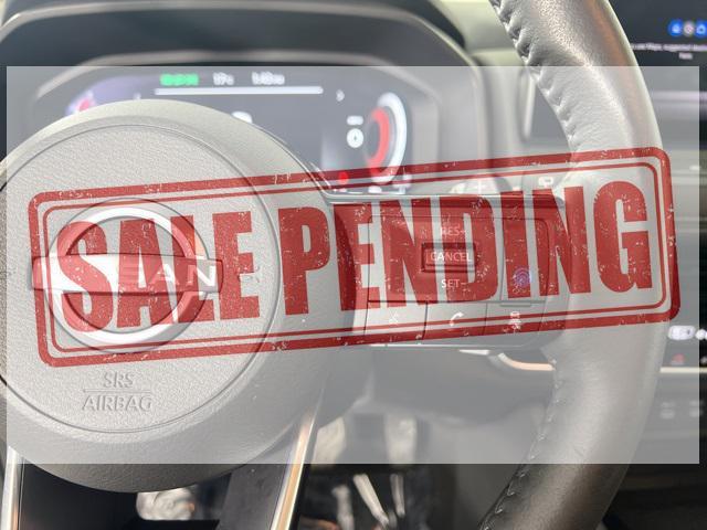 Photo of 2024 Everest White Pearl Nissan Rogue