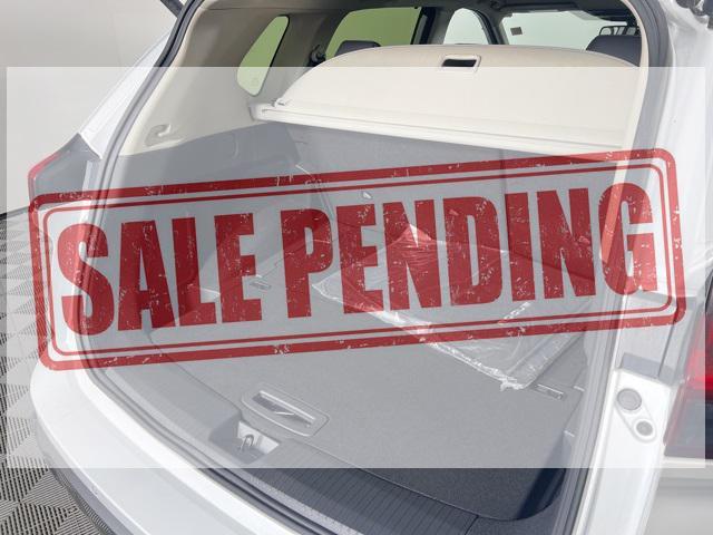 Photo of 2024 Everest White Pearl Nissan Rogue