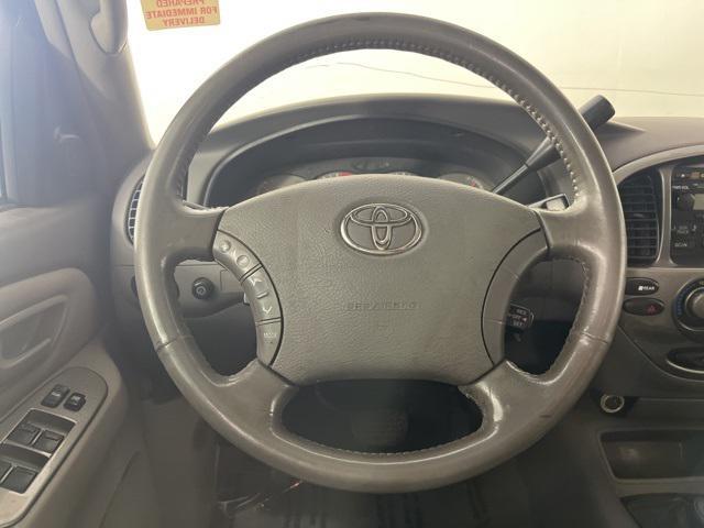 Photo of 2004 Silver Sky Metallic Toyota Sequoia