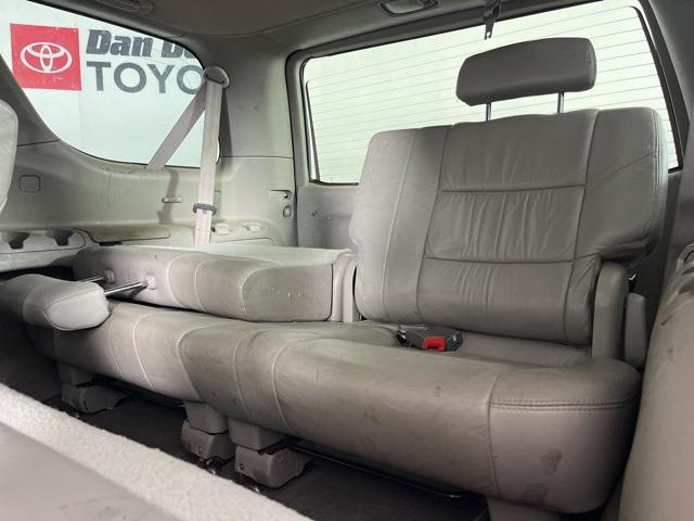 Photo of 2004 Silver Sky Metallic Toyota Sequoia