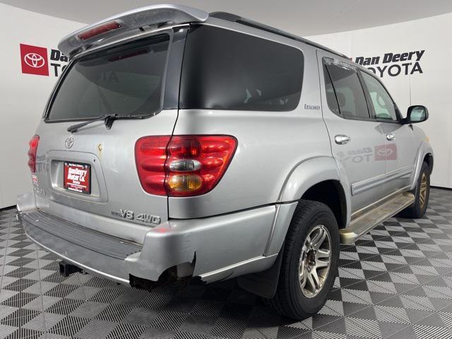 Photo of 2004 Silver Sky Metallic Toyota Sequoia