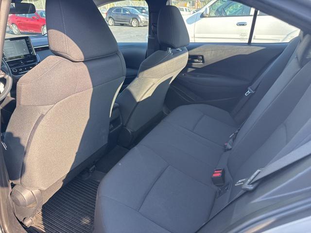 Photo of 2022 Classic Silver Metallic Toyota Corolla