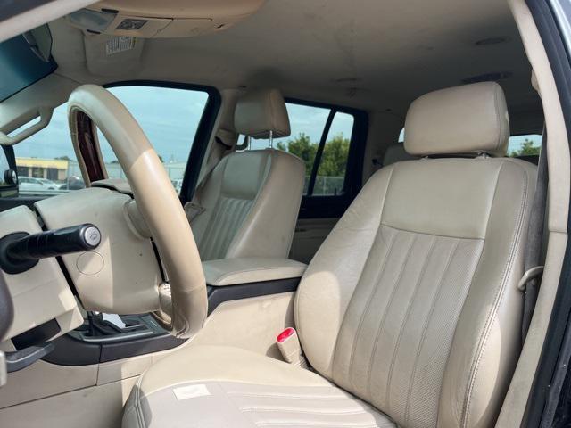 Photo of 2003 Black Clearcoat Lincoln Aviator