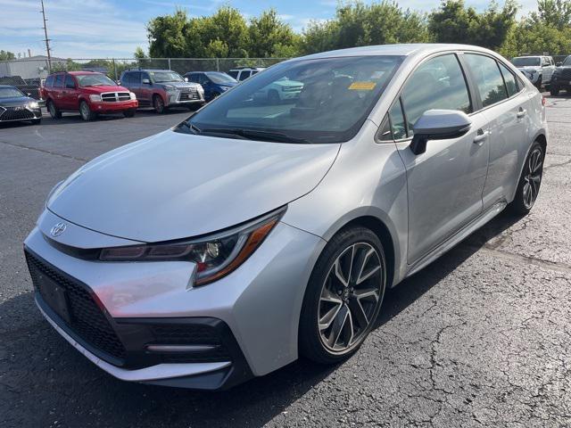 Photo of 2022 Classic Silver Metallic Toyota Corolla